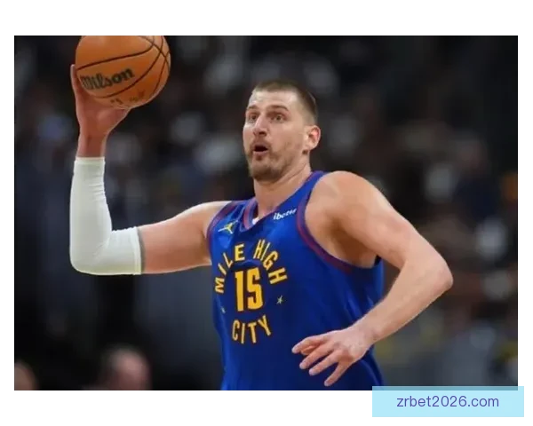 约基奇连续两季场均三双成就历史首位中锋引领NBA新篇章